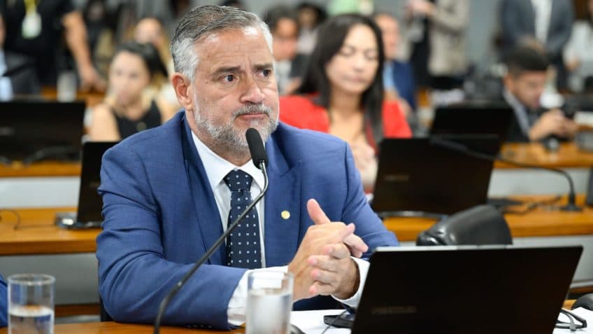 Government Allies Take Alternative INSS CPI Report to the STF, Accusing Consolidation of Scheme in Bolsonaro Government